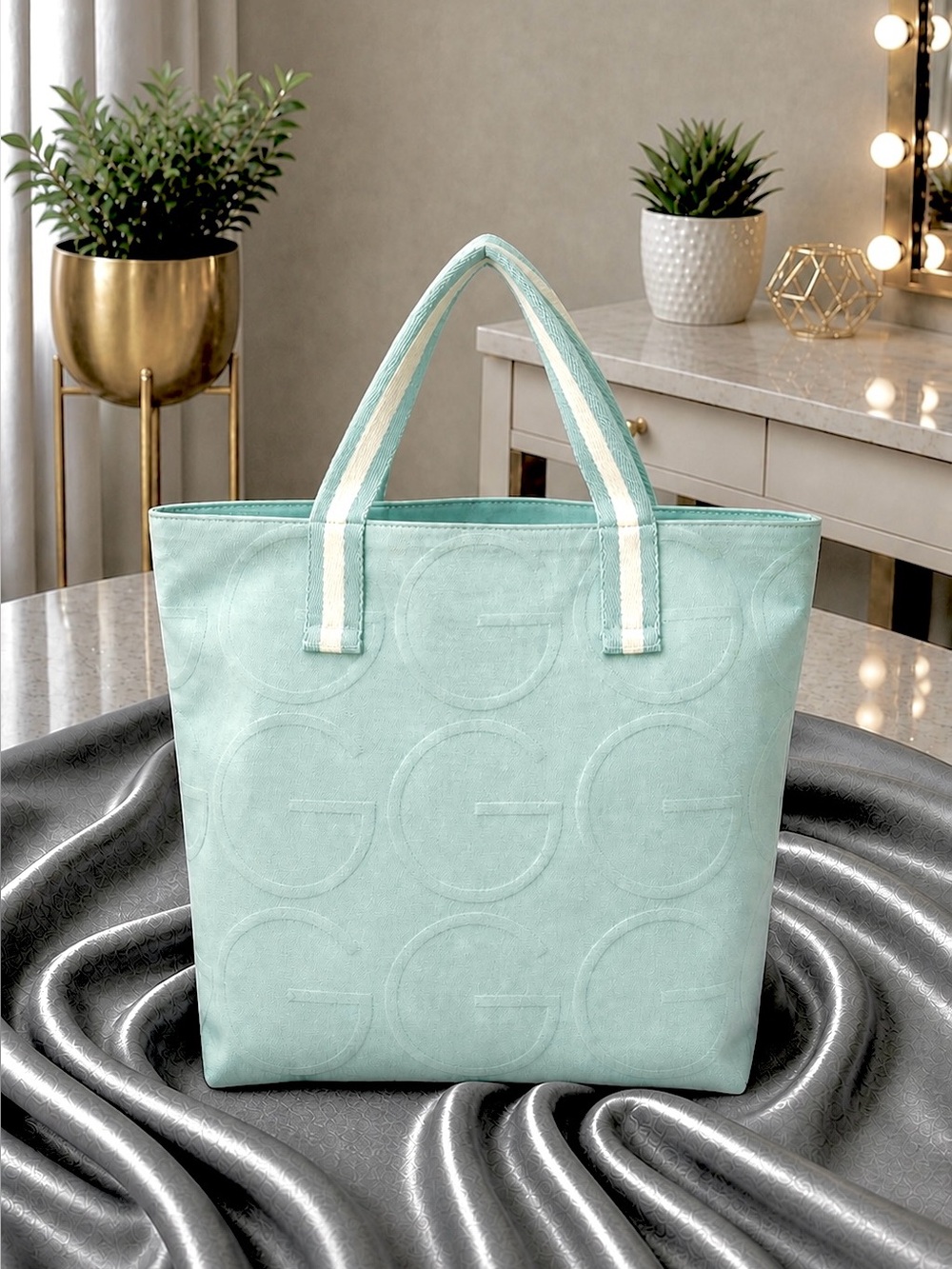 Gucci Light Blue Tote Bag. - Picture 3 of 12